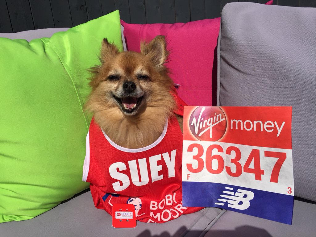 suey_smith's tweet photo. So my mum is running the London marathon tomorrow 😊😊 there’s still time to donate to cancer research UK                       https://t.co/M2iLAd84zB  @BobbyMooreFund https://t.co/oAWez9Garp
