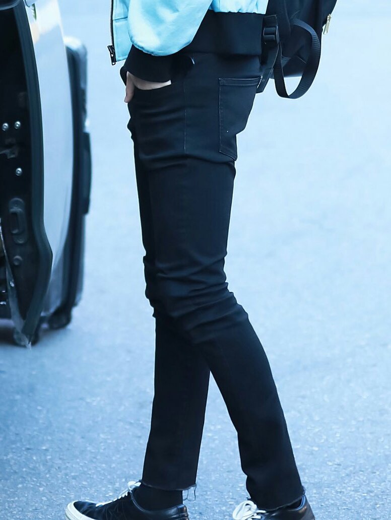 ptgsdetails's tweet photo. #YUTO
⋆ legs https://t.co/k5DxCgUctN