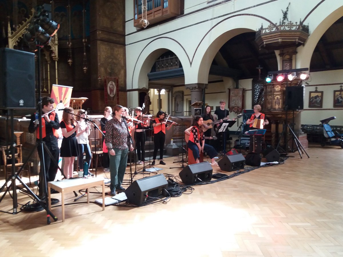 The fabulous JMS What's up Folk playing at Oxford Folk Festival <a href="/HeadteacherJMS/">Adrian Rees</a>