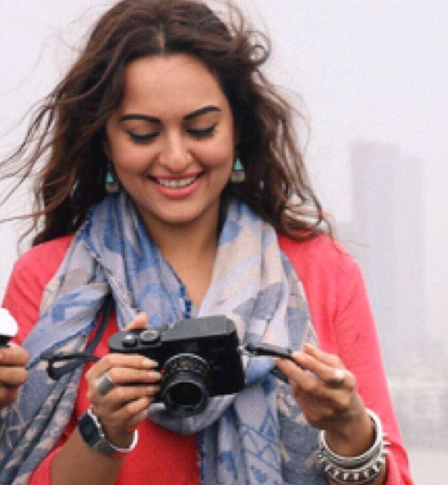 _habibaofficial's tweet photo. Sonakshi as Noor will always be my fav❤️

#UffYehNoorWallah 
#1YearOfNoor https://t.co/0hHSiS2MyS