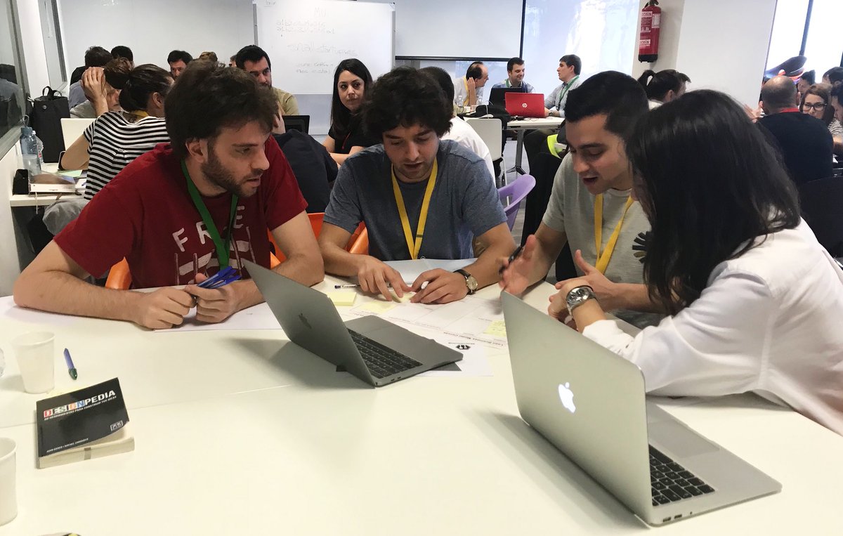 Mission_Fund's tweet photo. Nuestro equipo 1 está trabajando en una idea de #FoodTech para compartir espacios de cocina ¿qué les recomendáis? #food #foodporn #foodie #bilbao https://t.co/z2c5nHM0mV