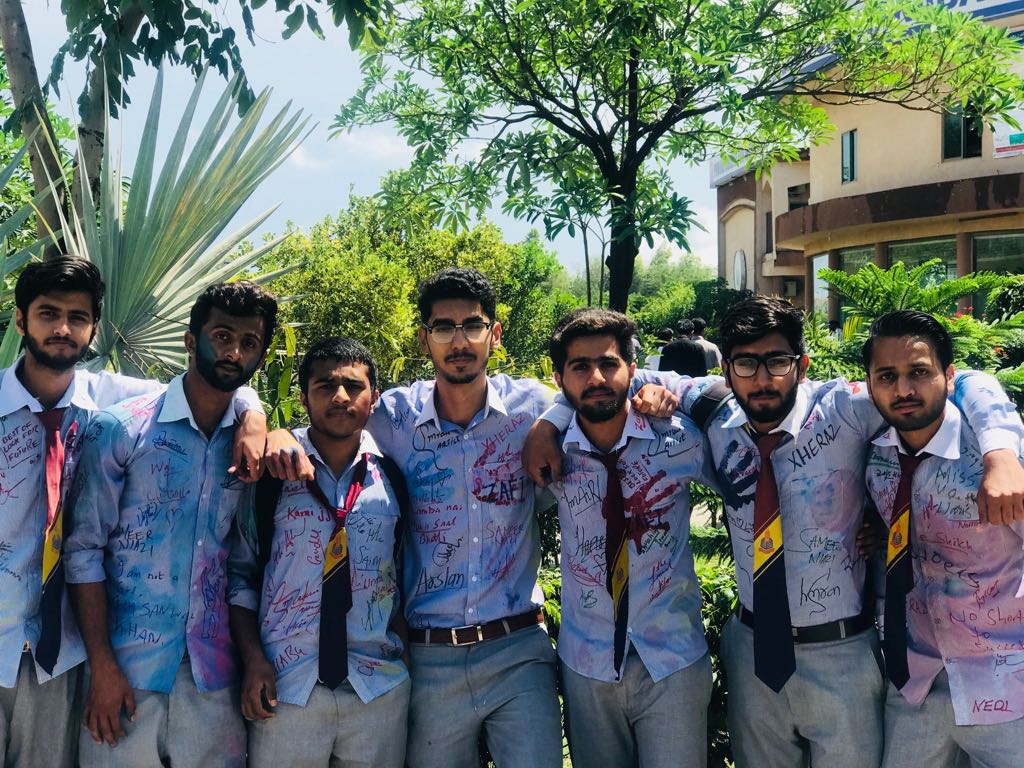 RealAwaisSafdar's tweet photo. Chapter closed
#PGCdiaries
#lastday https://t.co/2okZL92Jef