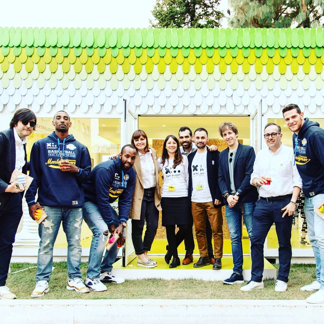 XLEXTRALIGHT's tweet photo. A special welcome to our #XLEXTRALIGHT #basketballteam @PoderosaBasket: they came to our stand in #TortonaStreet at @Mi_Design_Week to touch and play with #XLEXTRALIGHT, measuring themselves with our extremely #lightness! https://t.co/3oKoWvtdAw