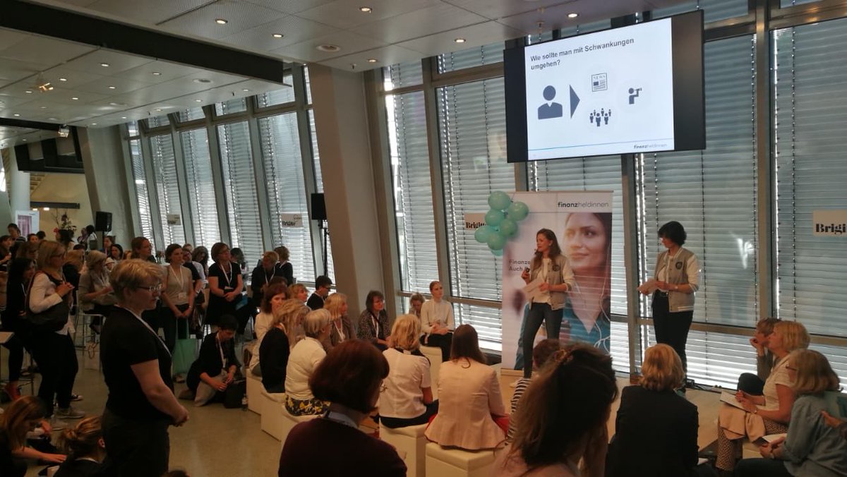 finanzheldinnen's tweet photo. Unser Workshop zu „Dein Geld hat lange genug Diät gemacht. Zeit zuzulegen.“ #BRImoney https://t.co/A6qQ4czJVH