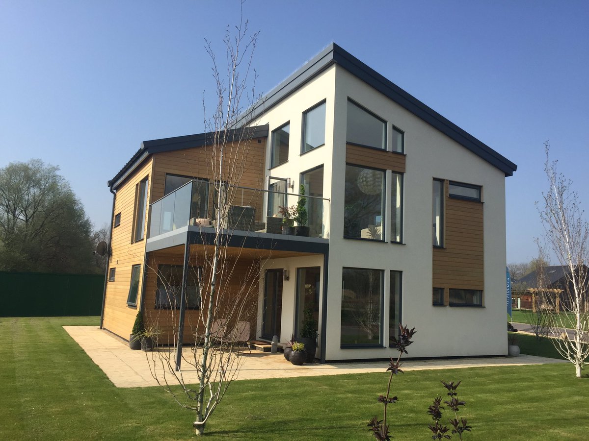 adam_humberts's tweet photo. #Cotswolds humberts launching our lovely waterside development #holiday #lake welcoming our guests to our #showhome https://t.co/fgahiyYZ0x