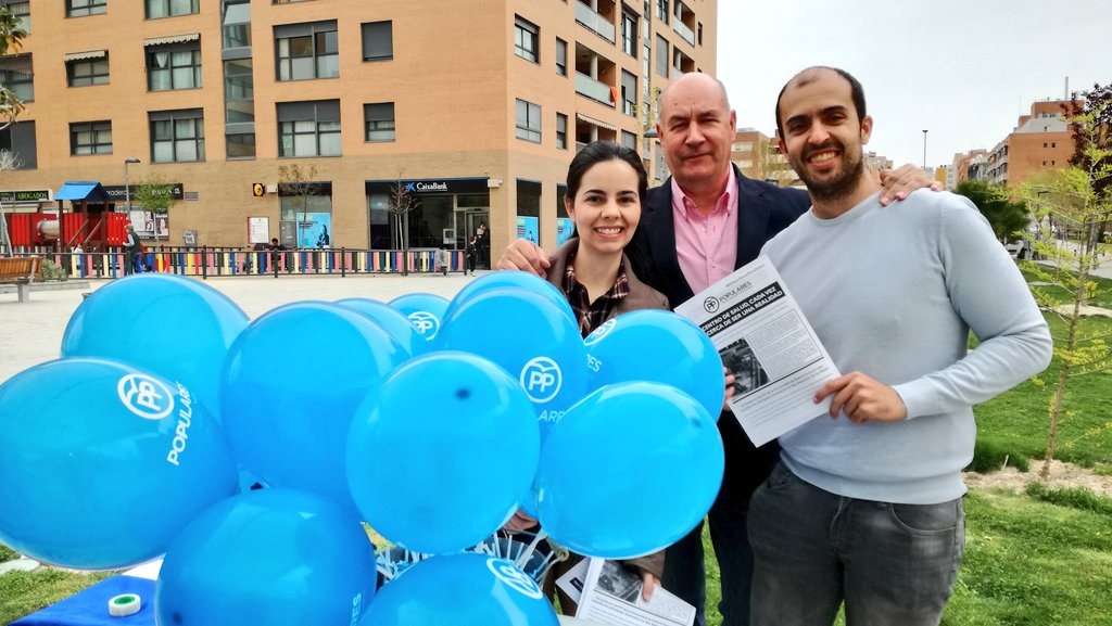 PPSanse's tweet photo. #NuestraSedeEsLaCalle Esta mañana estamos en el barrio de Dehesa Vieja para charlar con nuestros vecinos👪y tratar de dar solución👏a sus necesidades para lograr juntos #ElMejorSanseParaTodos https://t.co/pOZKOt25NI