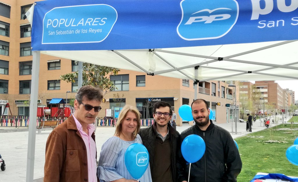PPSanse's tweet photo. #NuestraSedeEsLaCalle Esta mañana estamos en el barrio de Dehesa Vieja para charlar con nuestros vecinos👪y tratar de dar solución👏a sus necesidades para lograr juntos #ElMejorSanseParaTodos https://t.co/pOZKOt25NI