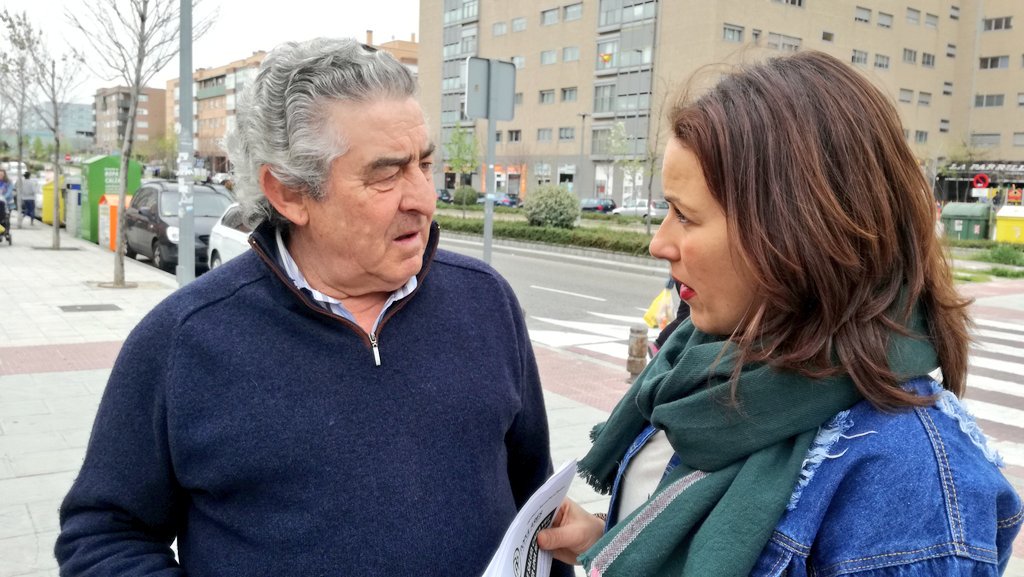 PPSanse's tweet photo. #NuestraSedeEsLaCalle Esta mañana estamos en el barrio de Dehesa Vieja para charlar con nuestros vecinos👪y tratar de dar solución👏a sus necesidades para lograr juntos #ElMejorSanseParaTodos https://t.co/pOZKOt25NI