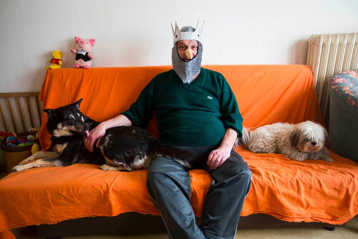 CollectifRandom's tweet image. [VOUS (F)ÊTES ICI] Dernière ligne droite avant la @fetedesvoisins dans le quartier Ferdinand Buisson - #sottevillelèsrouen !

Avec l'@Atelier231, #sottevillelèsrouen, @MinistereCC (DRAC Normandie), #foyerdutoitfamilial, @habitat_76. 

m.facebook.com/story.php?stor…