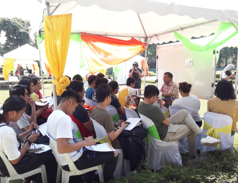 NCCAOfficial's tweet image. PHOTOS: Free workshops and art activities for @DesignWeekPH at Fort Santiago @Intramuros web.facebook.com/NCCAOfficial/p… #DesignWeekPH #DesignTribesPH
#ArtsinPublicSpaces2018