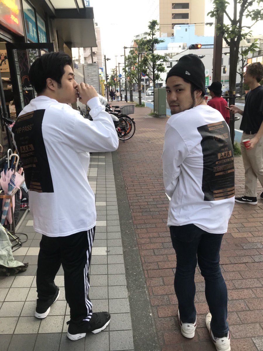 wataru_1994's tweet photo. ワタルはソルジャーの非売品ロンTを手に入れた
装備しますか?
はい
ワタルは攻撃力が1000上がった
ありがとうでござんす!
#SWFAP
#シネマティクハードコア https://t.co/KjwhQKd1pZ