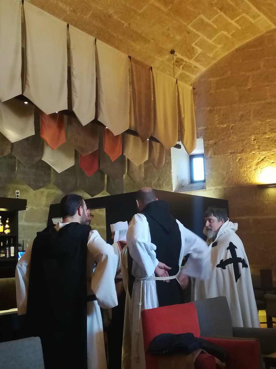 PradosdelColono's tweet photo. Retrocedemos una decena de siglos para visitas la #pinturasdelcastillo de #alcañiz a través de una #visitateatralizada en @paradores https://t.co/Os8sQOZGCG