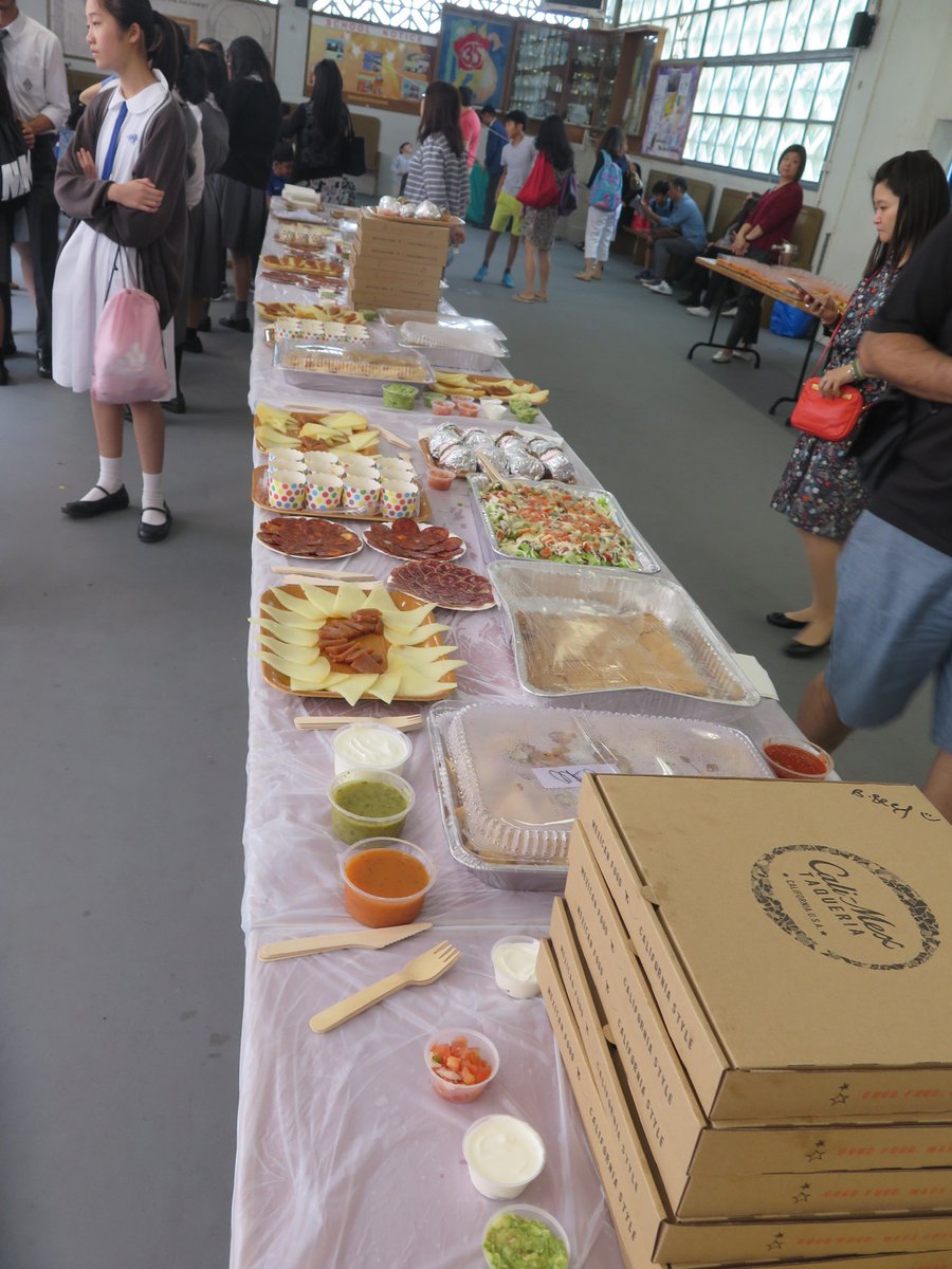 HKSSCF's tweet photo. #HKSSCF #gazpacho #horchata #QuesoManchego #chorizo #guacamole so much delicious food today! https://t.co/N2e4QrkLuO