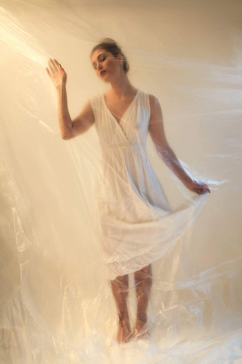 SpagnaAlfredo's tweet photo. Model: Anna Corrà
Photographer: Alfredo Spagna. 
Project in collaboration with Lara Zanardi.
#finearts #portrait #fineartphotography #photography https://t.co/XZMJCL5rBw