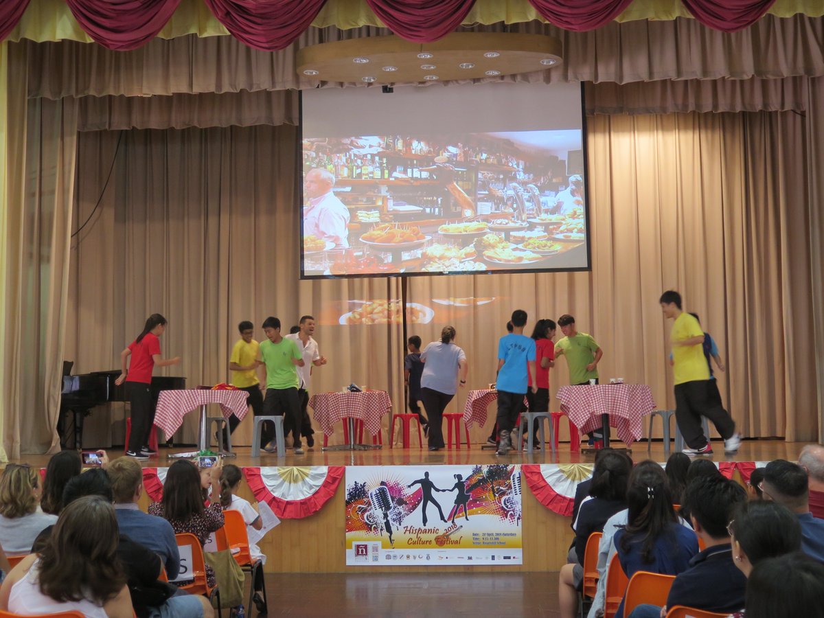 HKSSCF's tweet photo. #HKSSCF @ICHK_edu @SpanishLTPSS @CISHK #Rosaryhill a big congratulations to all the Spanish performances today! Well done! 🎉😀🇪🇸 https://t.co/RScHB7mfT2