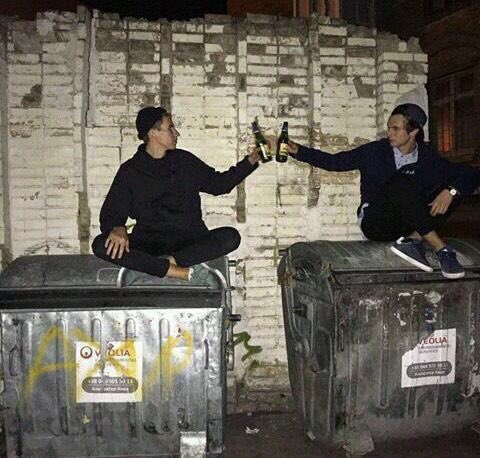 Happy birthday to my best friend, my partner in crime, the only person in this world who really understands me, never judges me. The only person who is on my side every single time. Je t’aime <a href="/Tom_Cobalt/">Tom Cobalt</a>. To endless years of chaos together 📢🤪😈😈🔥🔥🔥🎸🎉🎂🥂
