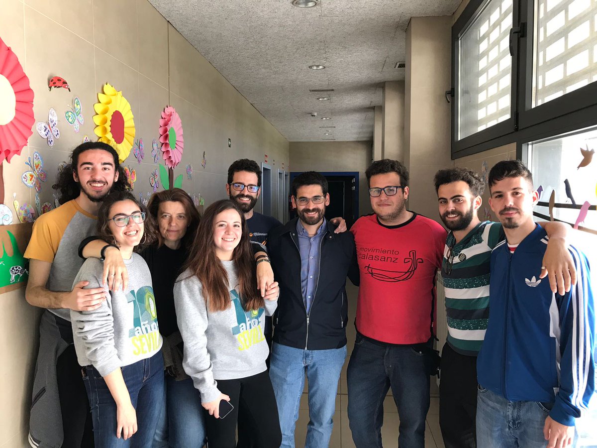 ItakaSevilla's tweet photo. La representación de Sevilla en este nuevo caminar de la Iglesia joven. Una Iglesia en discernimiento para orientar la vocación, para enraizar nuestro camino junto a Calasanz en la búsqueda de Jesús. #piaristsynod https://t.co/xMAH2HhCuy