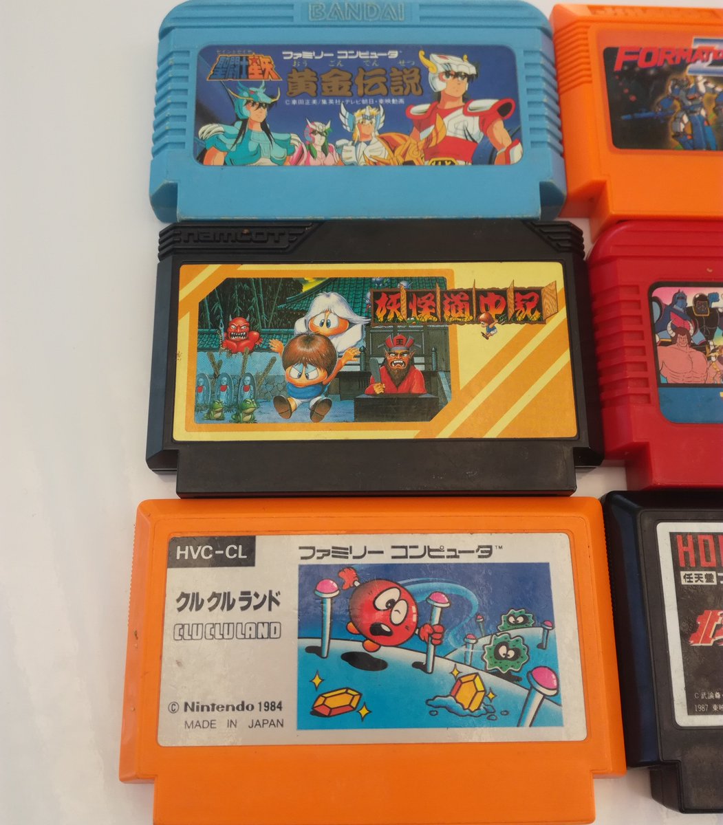 GareauxPixels's tweet photo. Petit arrivage sympa dans la boîte à lettres : quelques jeux de Famicom et le Player Spirit #2
#collection #retrogaming #nintendo #famicom #playerspirit #gareauxpixels #gap https://t.co/A9gZ90FoBI