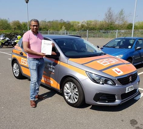 Congratulations Fouad on passing your test! Thanks for choosing to learn to drive with us, safe driving.