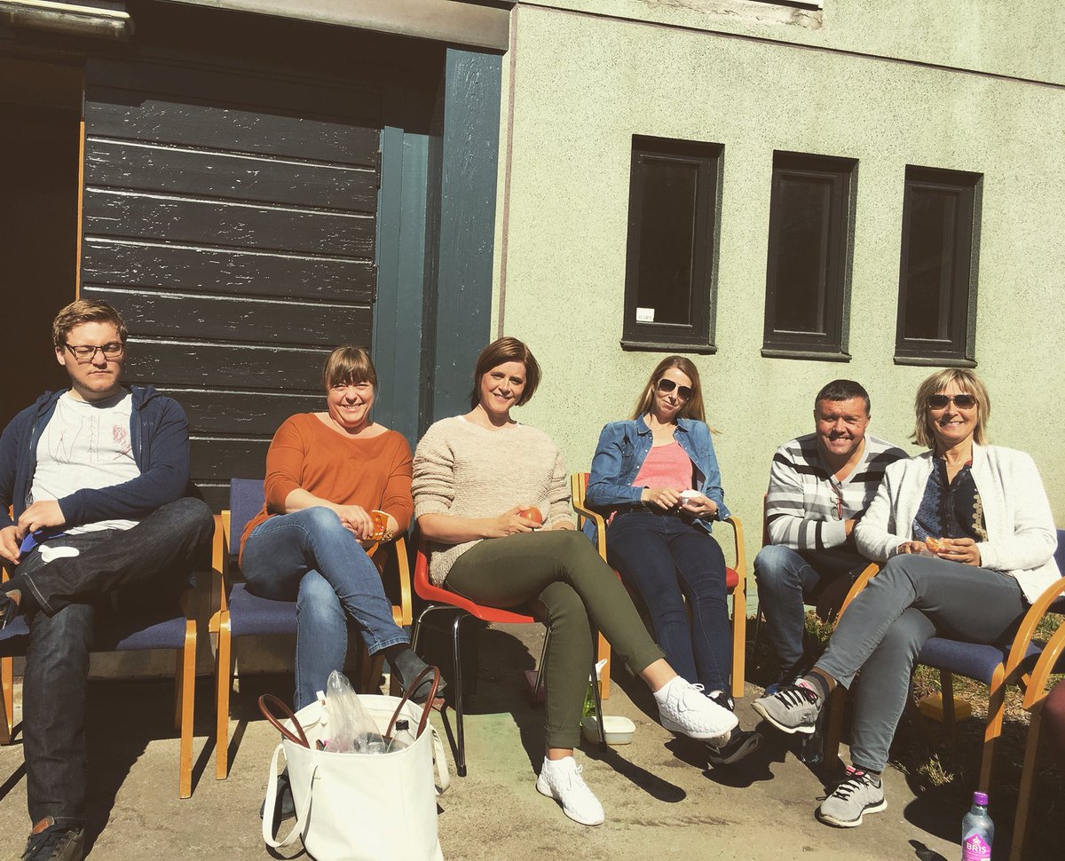 Jarenhmf's tweet photo. Sol og seminar ☀�� https://t.co/8IPWcBV8LO