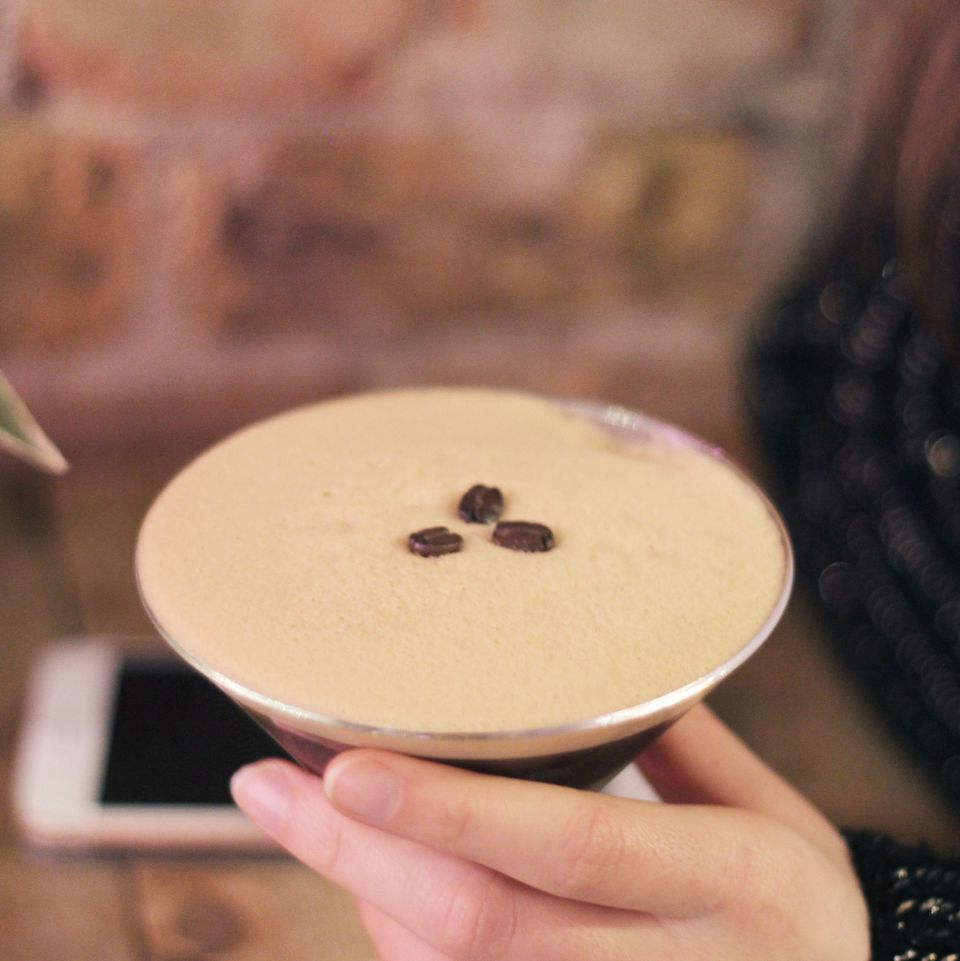 Weekends = Starting the day with a nice cup of coffee...or replacing that with an espresso martini 😉☕️