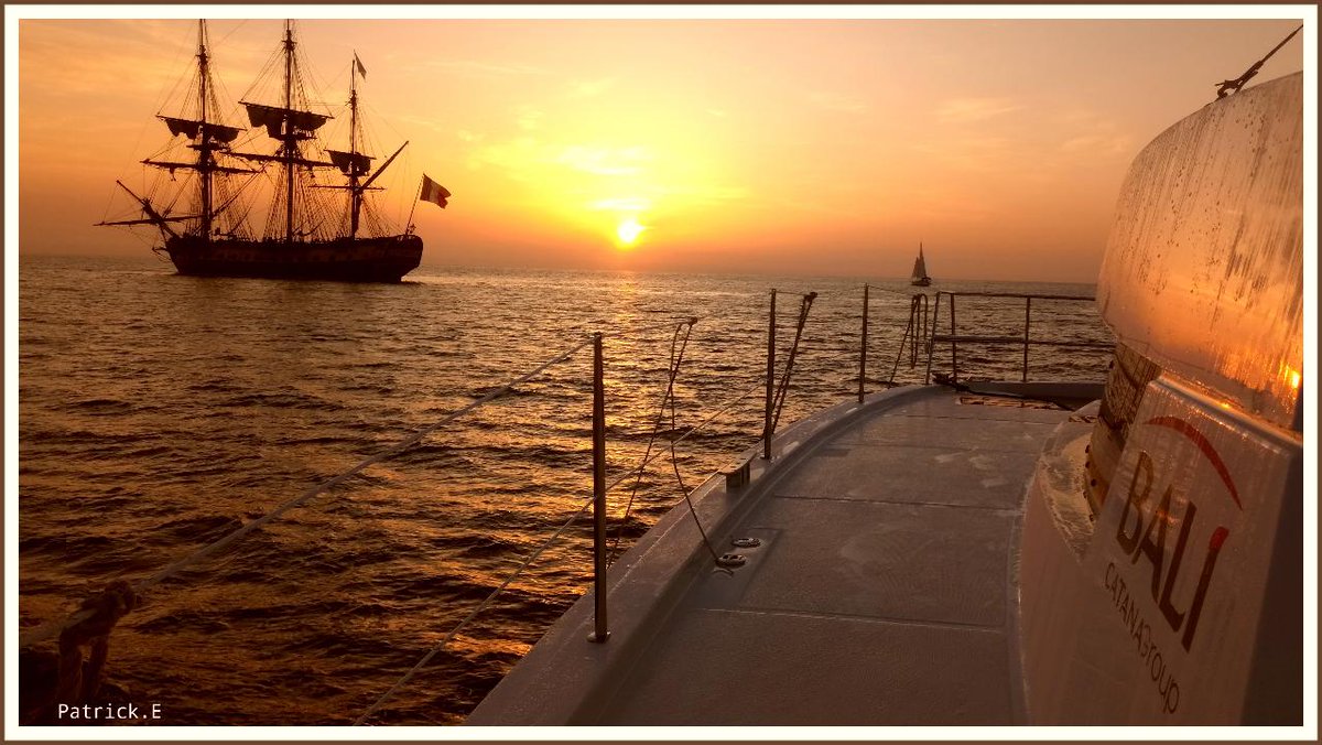 Un de nos Bali Catamarans était présent pour l’arrivée de l’Hermione, la fabuleuse réplique du trois-mâts de La Fayette au port de Port Vendres.