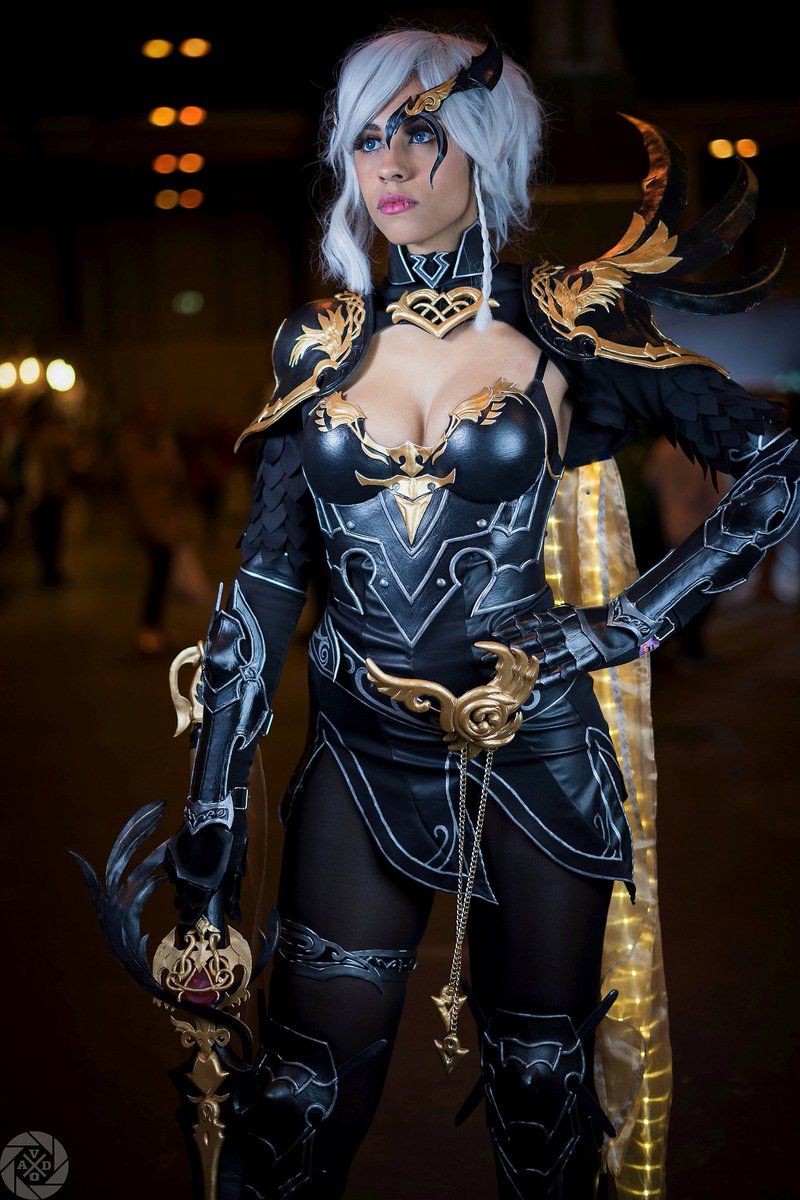 Naomiire_'s tweet photo. 💕💕My Aion Cosplay💕💕

📸: Thank you @VOADxProjects , you are awesome 😭💕 https://t.co/HnUXZ76e3f