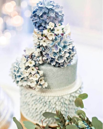 WOW just look at the detail in this blue beaut 💙
🍰 My Little Cake Studio #prettycakes #weddingbakeoff