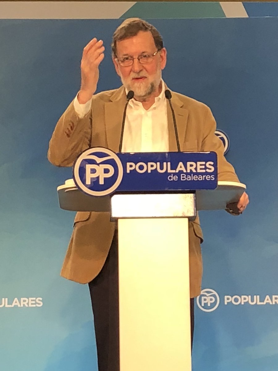 RakelSanchezC's tweet photo. El gobierno de @marianorajoy @desdelamoncloa está trabajando para mejorar las condiciones laborales de las trabajadoras #Kelys #SíAlTurismo 👏😊 gracias desde @PopularesCalvia #Mallorca #Baleares https://t.co/m9iZw3xu1s