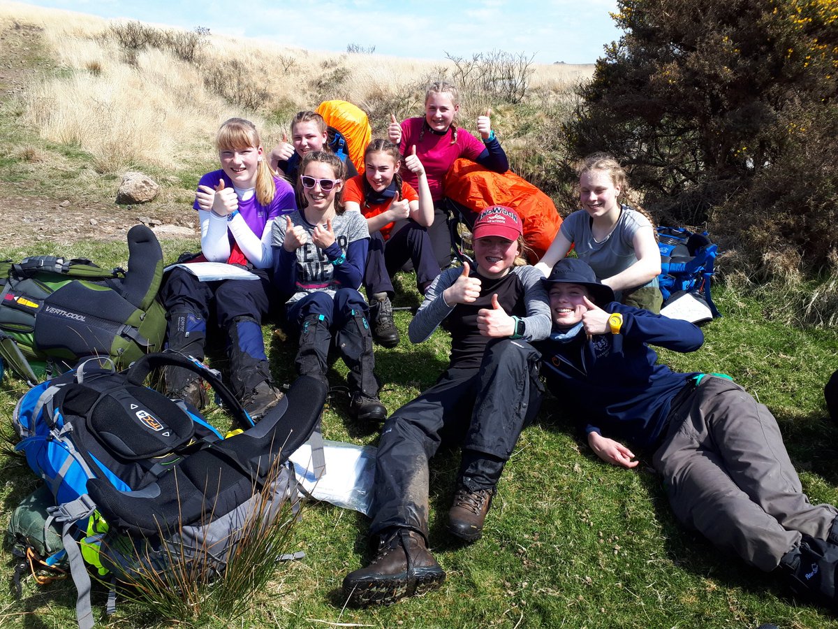 RHSB10Tors's tweet photo. Look who we found! @RoyalHighBath ten tors team doing really well #keepgoing #walkforaday #dayforawalk https://t.co/J17isyR1CW