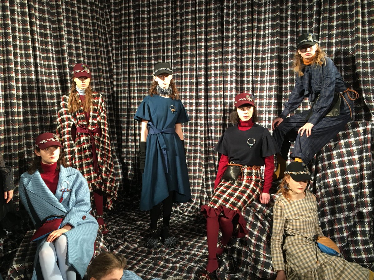 stylewithgrace's tweet photo. Contemporary Tartan at LFWAW18 by HongKong designer label #MethodologyWears featured in @eclipse_racing Magazine @hktdc @BFC @LondonFashionWk @agencylifestyle #fashion_HongKong @DaisyIpTDC @HKTDCLONDON #EMSocial #RacingFashion https://t.co/YeQUZhzWrV https://t.co/8gwfcdDgAJ