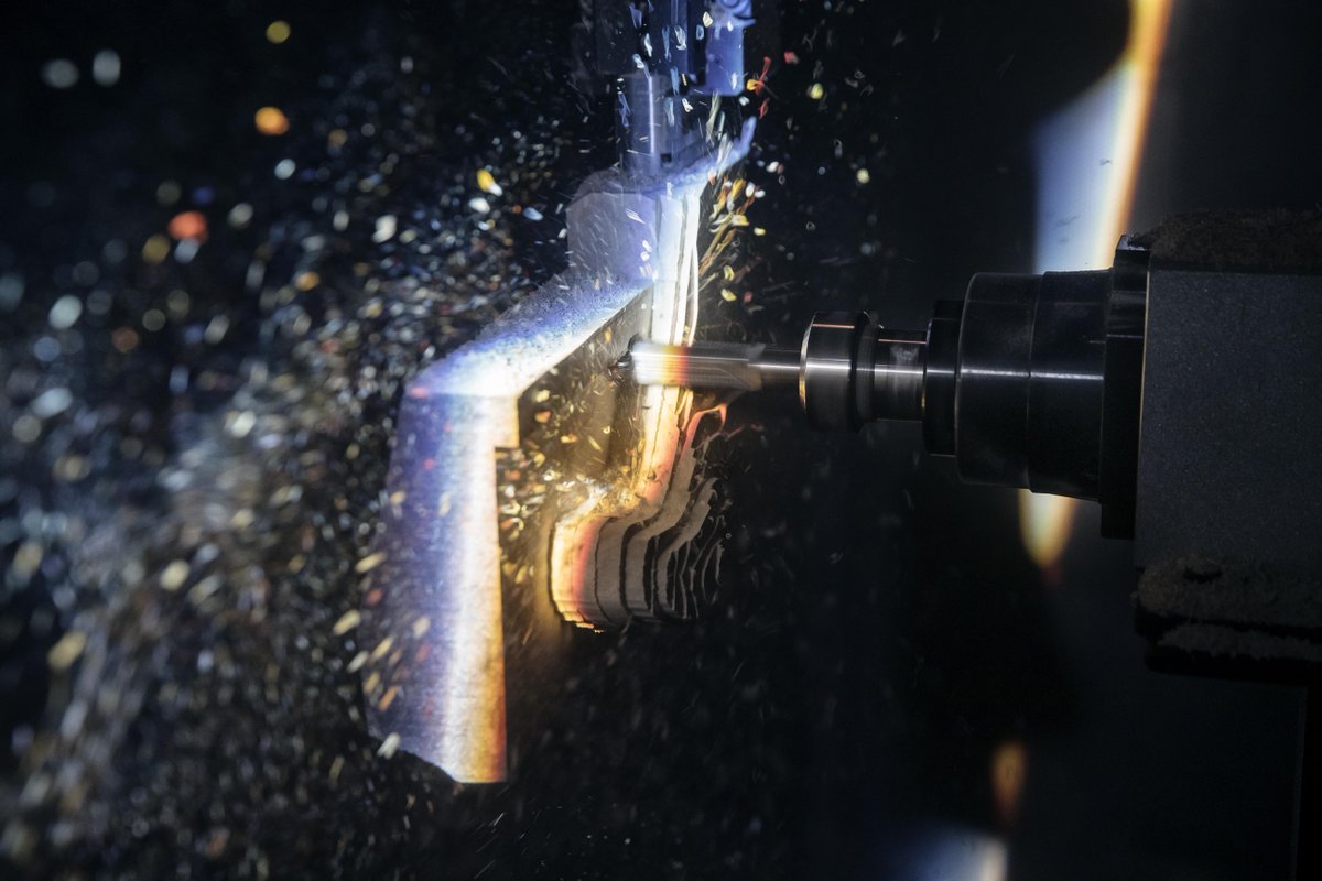 ECCOGOLF's tweet photo. We utilise precision engineering and the latest innovations, not just in the design and construction of our shoes, but in every process we use. #ECCODesignDNA #DynamicComfort #InNaturalMotion https://t.co/furoEc553C