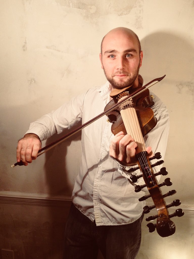 DipperMalkin's tweet photo. @BBCWiltshire - here is John’s Viola d’Amore https://t.co/SlyNLEgsZn