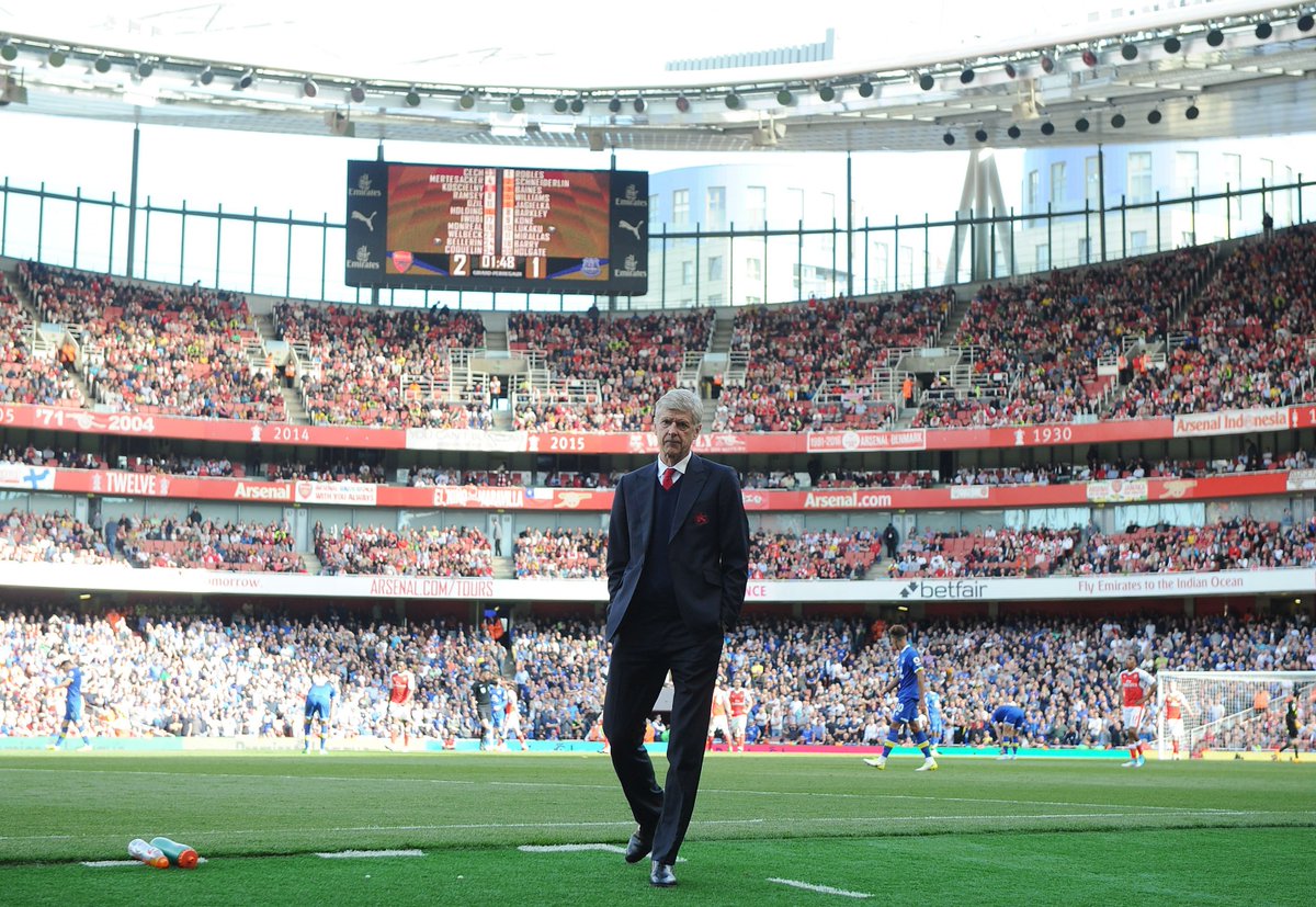 Arsenal's tweet image. #MerciArsène