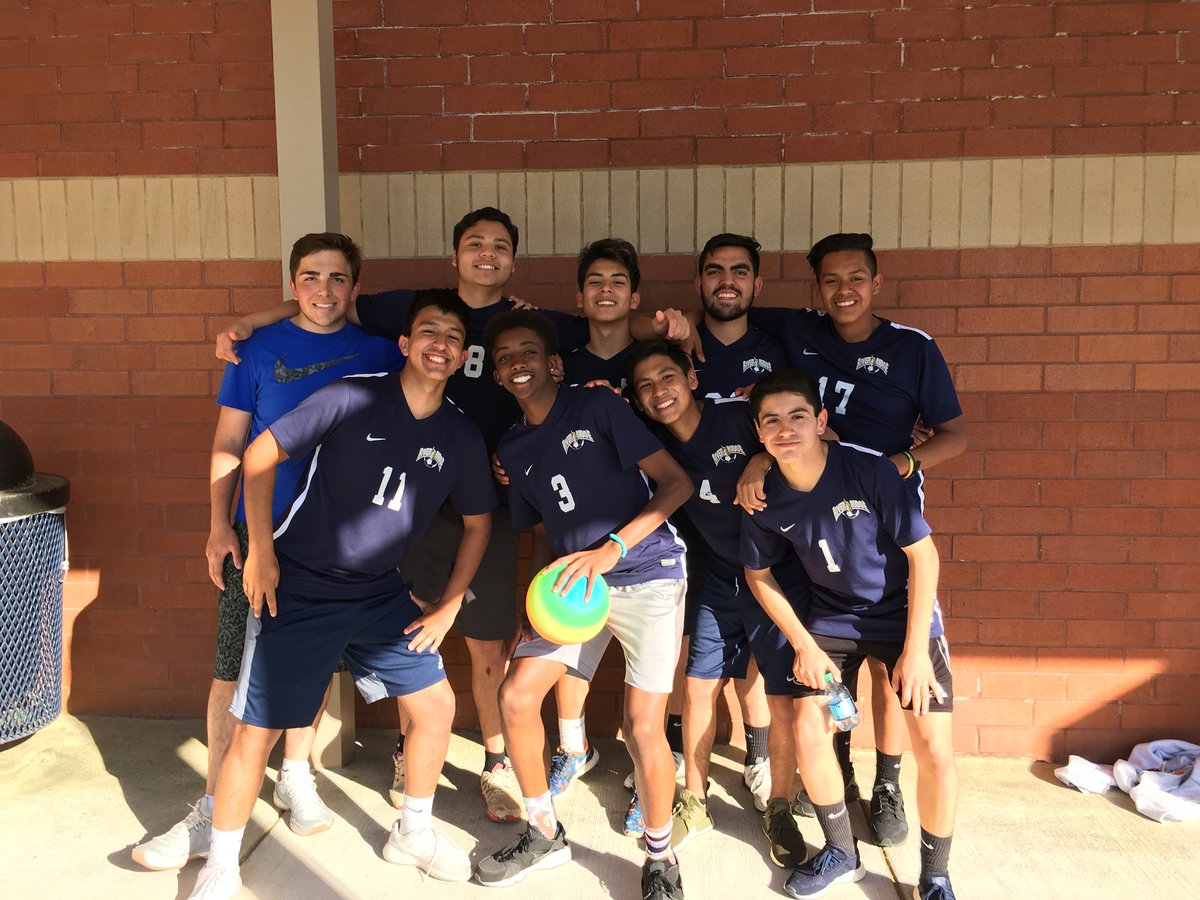 NHSRRHS's tweet photo. Some pictures from our first kickball tournament. https://t.co/Dueo2vXOBU
