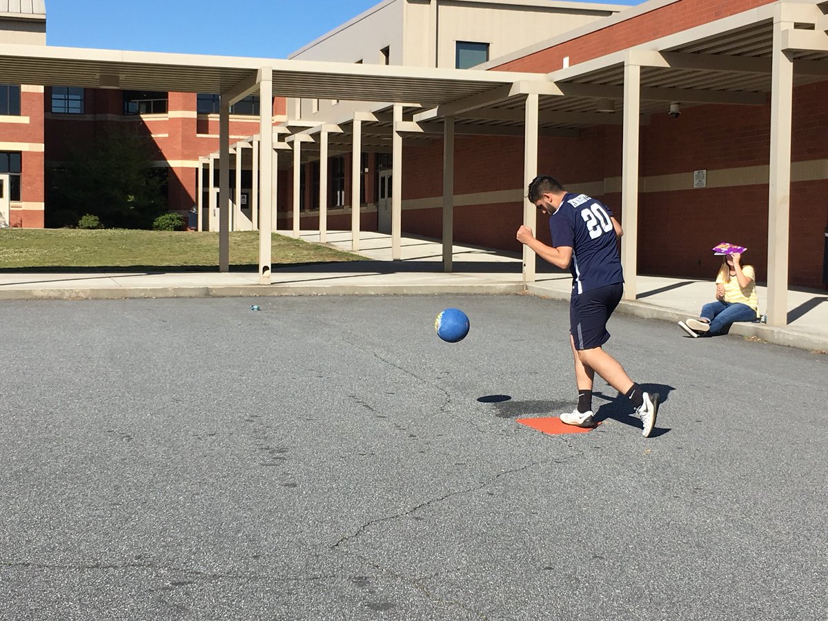 NHSRRHS's tweet photo. Some pictures from our first kickball tournament. https://t.co/Dueo2vXOBU