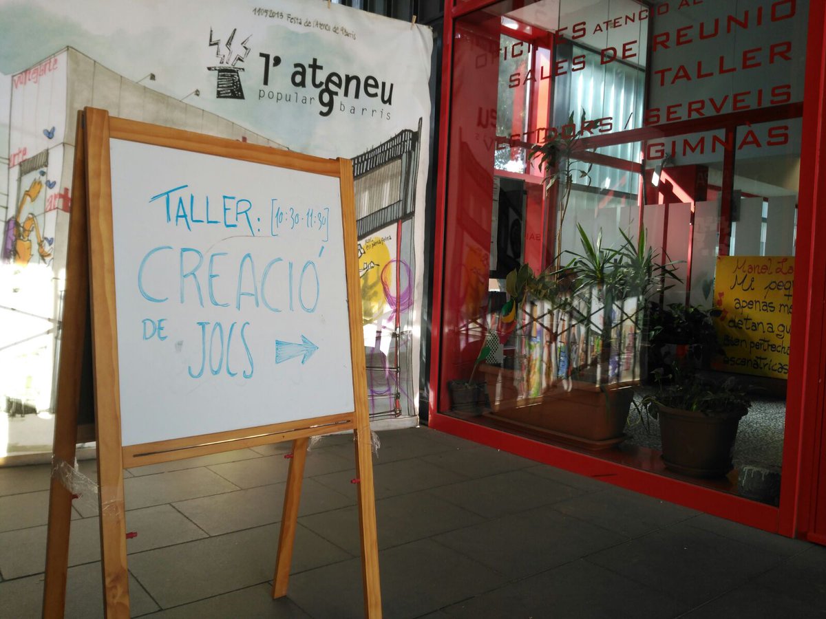 ateneu9b's tweet photo. Dia mundial del #circ en marxa! Presentació de la tesi sobre circ social, tallers i per la tarda espectacles. https://t.co/RKxbBu8mKL