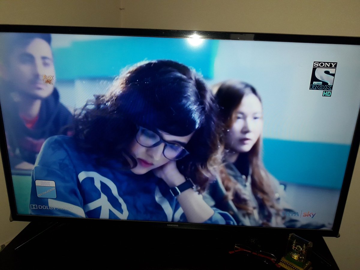Rishadhussain4's tweet photo. Wow wow🤗finally finally finally I watched it on TV thanks #SONYROXHD and a special thanks to @gurnazarchattha sir and @ShirleySetia mam for such a lovely creation of #KoiviNahi ❤
@BibssShirley @Sarthak0207 @iNatashaSingh @jaydeepsudani2 @itsKishankk @Harsh95105 @Sathya1922000 https://t.co/xEU5iJvlZt