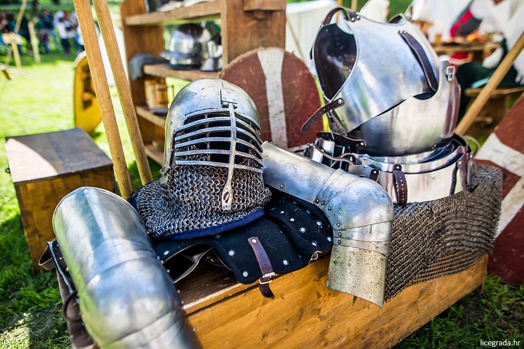 WhyZagreb's tweet photo. Two-day medieval manifestation ZmaJurjevo in the park Ribnjak 😊📷 #ZmaJurjevo #Ribnjak #Zagreb #VisitZagreb #WhyZagreb https://t.co/7muy5sdzf8
