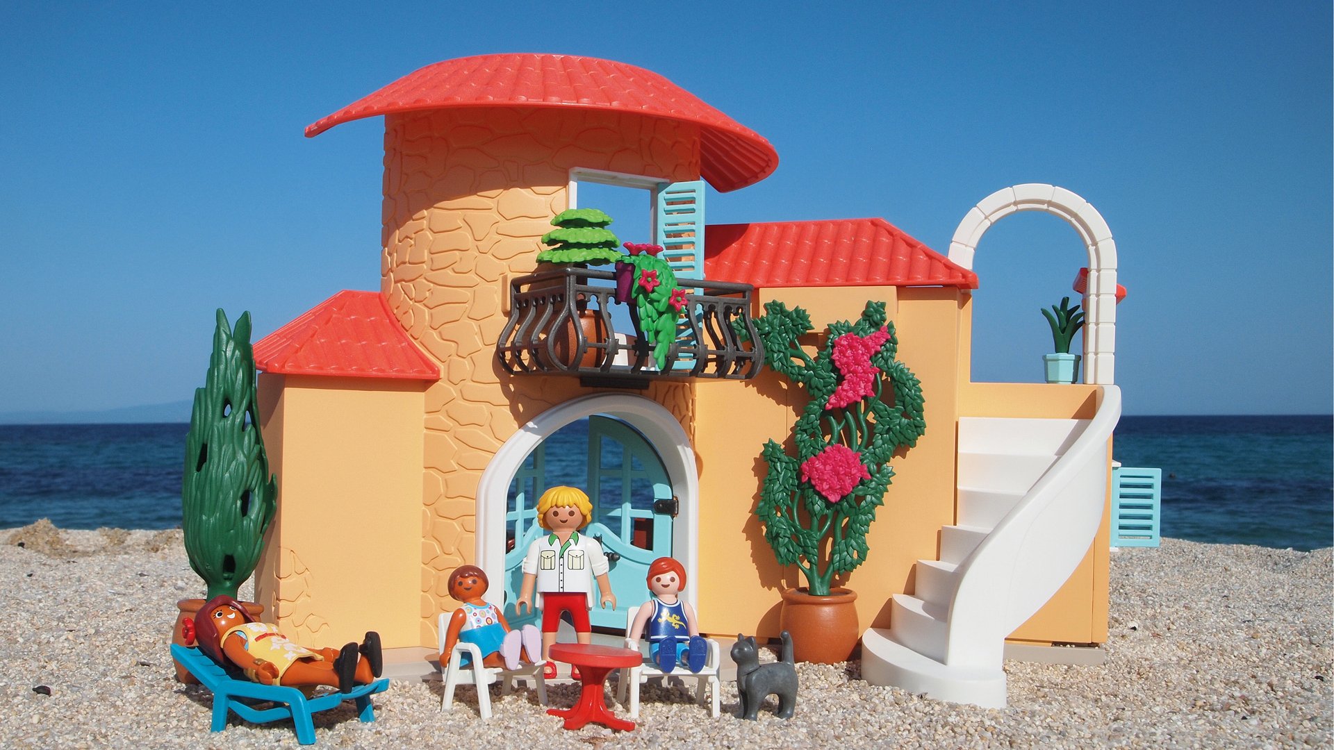 playmobil holiday house