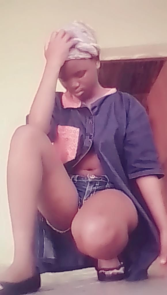 dazelaz's tweet photo. You;ngubani?
Me;ngu Yvonne https://t.co/x6HR5nhS2y