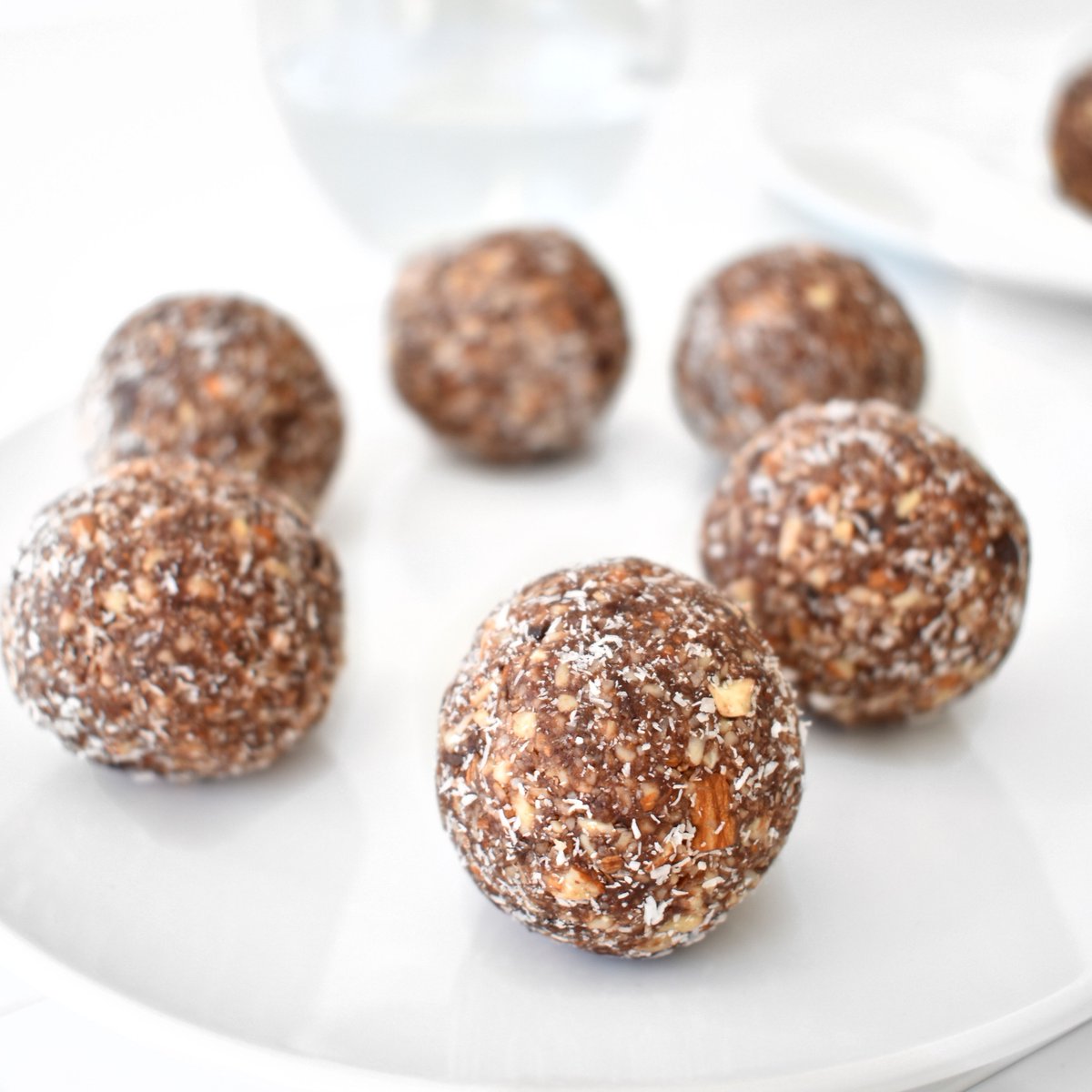 It's Market Day and for the first time, you have two chances to get your <a href="/bytzfoods/">Bytz Foods</a> #EnergyBalls and #GrainFree #Granola in #Halifax! Make sure to visit us until 3 pm upstairs at the @HfxSeaportMrkt and until 1 pm at the <a href="/HfxForumMarket/">Halifax Forum Farmers' Market</a>!