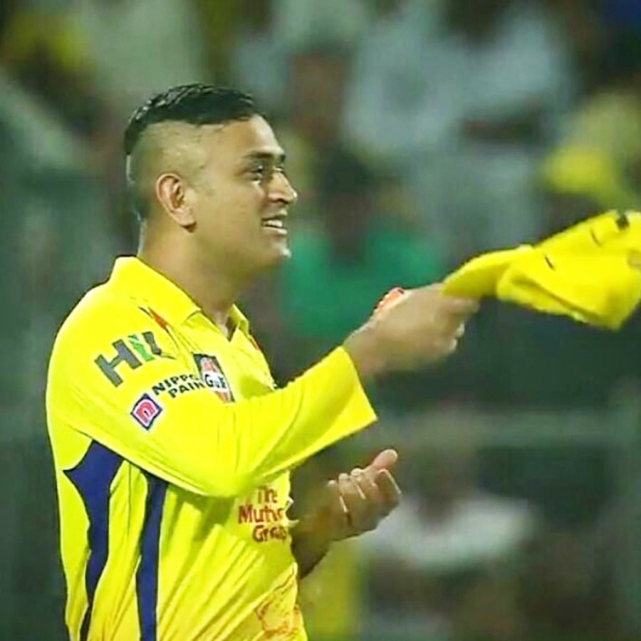 IPL 2018: MS Dhoni Reveals New Look For Remaining IPL Matches. His Best So  Far? -- PICS