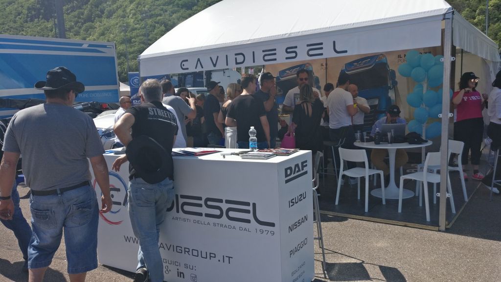 CAVIDIESELspa's tweet photo. C'è sempre posto al nostro stand 
#cavidiesel #truckshow #southtyroltrackfestival #bozen #bolzano #safetypark https://t.co/zfF5wDaFNE