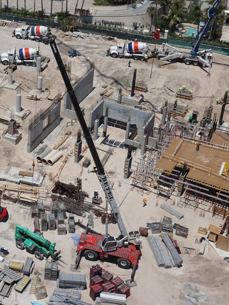 MannyDovales's tweet photo. Nice job #CemexmiamiREADYMIX @CEMEX_USA @Ignacio_Rivero Doing well at Singer Island. #concrete #pumping #BuildBuildBuild #SaturdayMorning #Materials #fecnetwork @CemexFec #ICYMI #NORTHMIAMI #midtown ๐บ๐ธ๐จ๐ทโโ๏ธ๐ทโโ๏ธ https://t.co/SydGAZr8gO