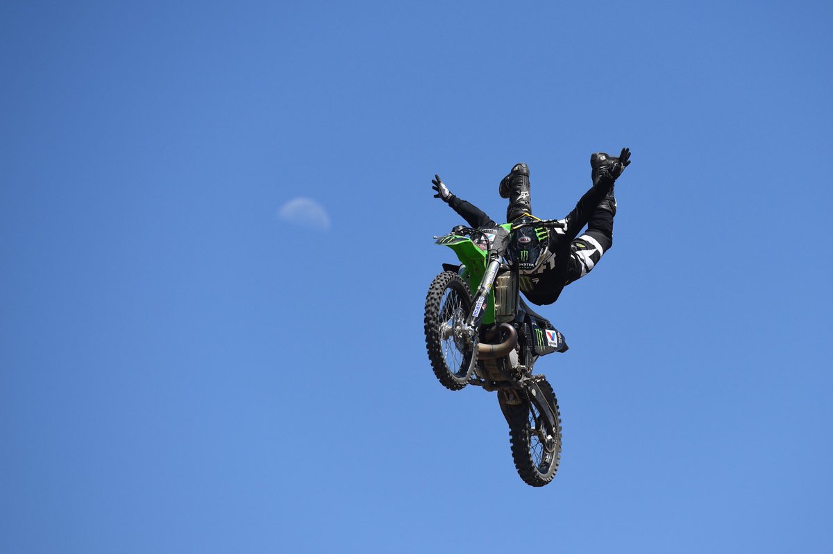 XGames's tweet photo. Our #WorldOfXGamesMotoXDirt show airs April 21 at 2 pm ET / 1 pm PT!
⠀⠀⠀⠀
📸: @JeffCrowPhoto https://t.co/54r4XZKqtl