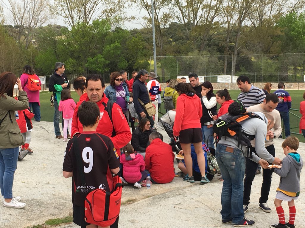 rugbyalcala's tweet image. Pedazo de Torneo el del @AytoChapineria a la altura de cualquiera de los que se organizan en Madrid con @SanseRugby @ParacuellosRU @MADRugbyBoad y #Talavera y gracias a @madridprotcivil por cuidarnos