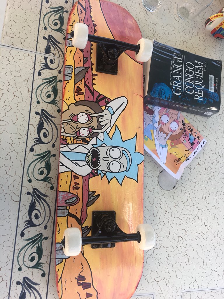 Lxlit4's tweet image. j’ai arrêté de compter les heures passées dessus qd ça a fait le tour entier du cadran