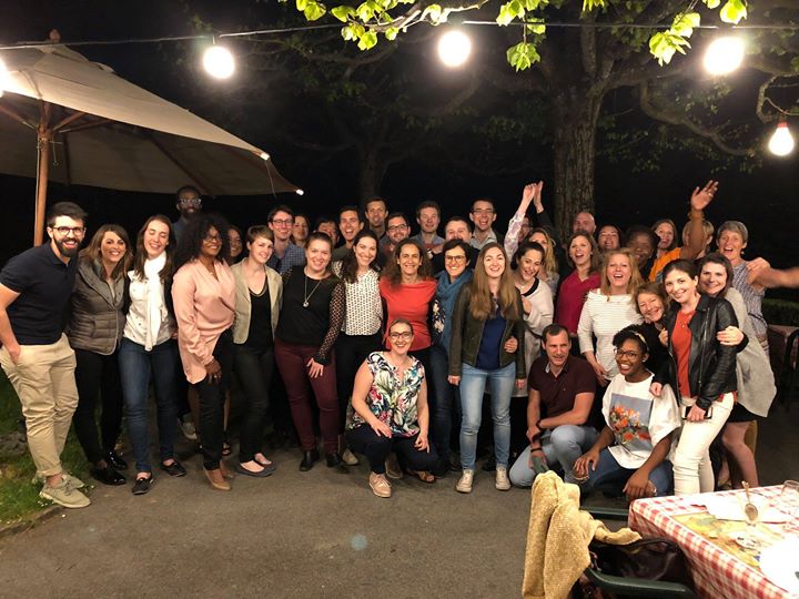 VisceralChuv's tweet photo. Commence la dernière semaine de travail dans le service @VisceralChuv pour 8 médecins assistants qui changent d’hôpital ou de service pour avancer leur formation. 
Un grand merci pour leur travail et engagement! 
#CHVformation #CHVteachinghospital @CHUVLausanne @ProfDemartines https://t.co/EMHnrI4N0k