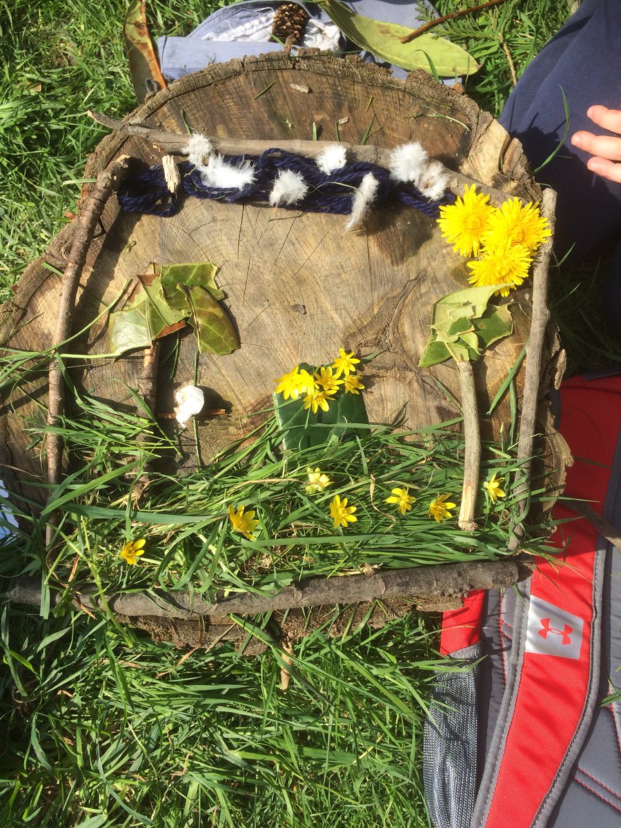 LlandoveryPrep's tweet photo. Our first community Forest School session was great fun. Thank you to everyone who came #fun #learning #tinforest #squarelashing #pictures #scavengerhunt @Ignite_UP https://t.co/36d8ieXTNt
